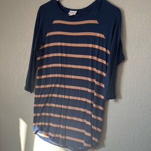 Women’s XS LulaRoe top
